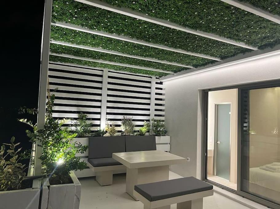 Mykonos With Acropolis View Apartment